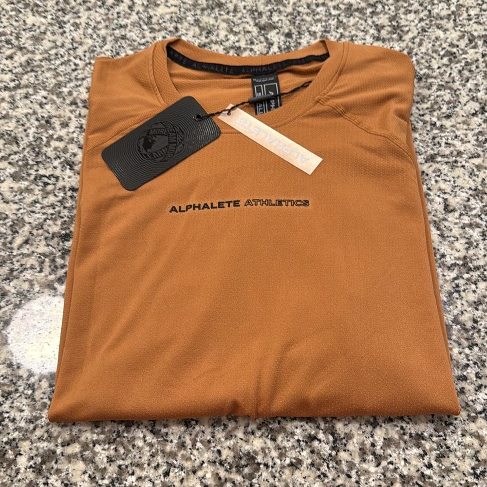 NEW Alphalete Long Sleeve Tee